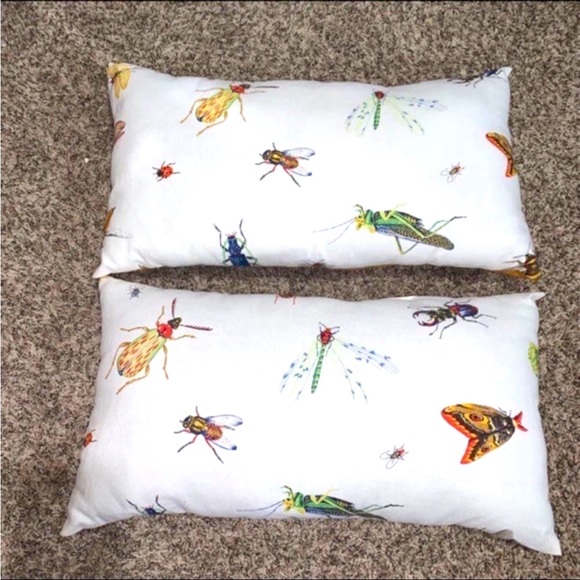 x2 Insect Butterfly Fly Beetles Grasshopper Dragonfly Pillows 14”x24” - Picture 1 of 4